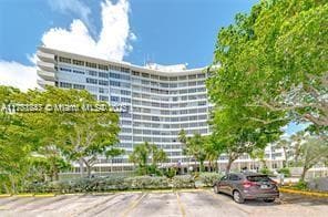 7441 Wayne Ave, Unit 4C in Miami, FL - Building Photo
