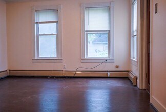 75 St Charles St in Johnson City, NY - Building Photo - Building Photo