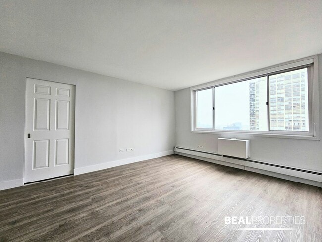property at 1342 N Dearborn St