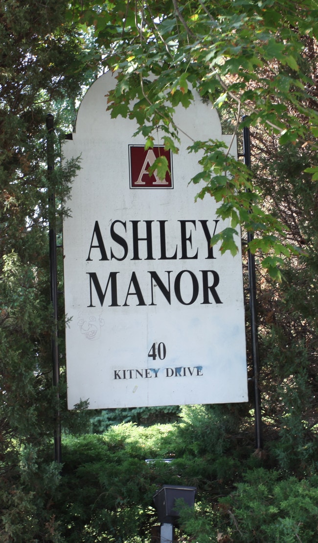 Ashley Manor in Ajax, ON - Building Photo - Building Photo