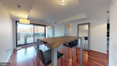 2311 M St NW-Unit -604 in Washington, DC - Foto de edificio - Building Photo