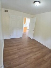 2435 Shirley Rd, Unit 2 in Youngstown, OH - Building Photo - Building Photo