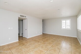 1227 E Wayland Dr in Phoenix, AZ - Building Photo - Building Photo