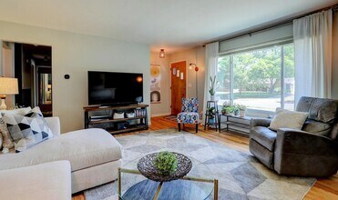 1441 Lewison Ave NE in Grand Rapids, MI - Building Photo - Building Photo