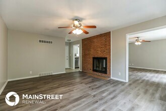 8118 Willow Way in Raytown, MO - Building Photo - Building Photo