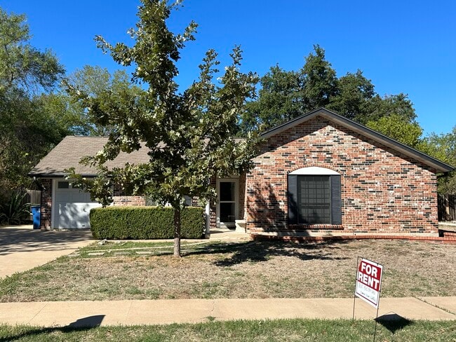 property at 412 Thistlewood Dr