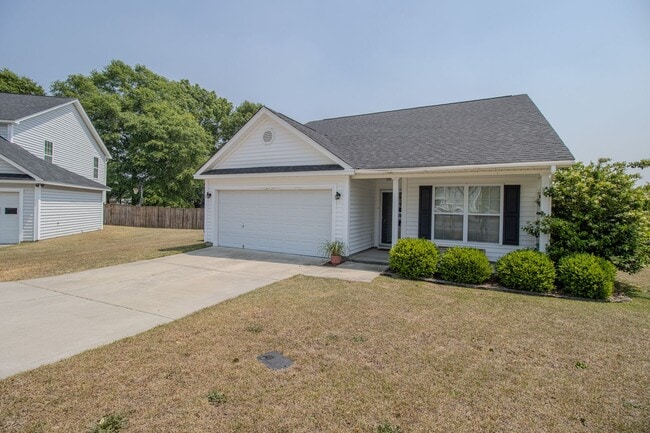 6 Reems Ct in Hopkins, SC - Building Photo - Building Photo