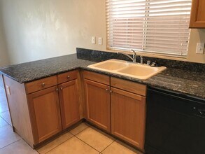8026 Allensford Ave in Las Vegas, NV - Building Photo - Building Photo