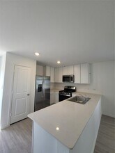 105 Painted Night Rd in Hutto, TX - Building Photo - Building Photo