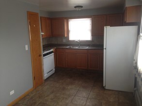 3556 N Nagle Ave-Unit -Apartment 2W in Chicago, IL - Building Photo - Building Photo