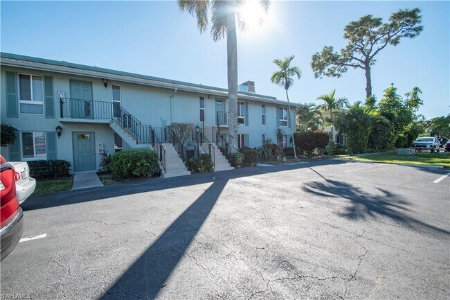 162 Teryl Rd in Naples, FL - Building Photo - Building Photo
