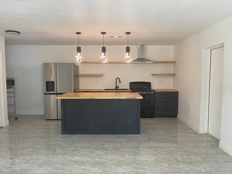 1501 Loring St in Cocoa, FL - Building Photo