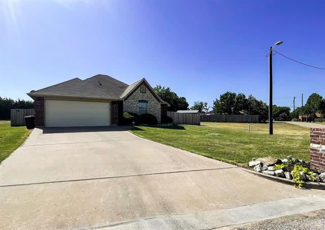 409 Ridgeway Blvd in Weatherford, TX - Building Photo - Building Photo