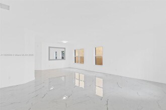 15842 SW 14th St in Pembroke Pines, FL - Building Photo - Building Photo