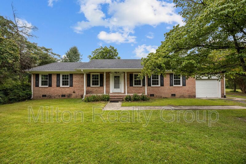 12013 NC-210 in Spring Lake, NC - Building Photo