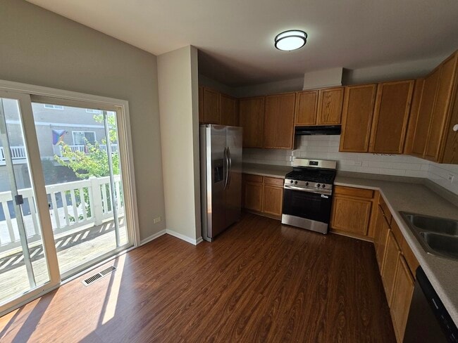 2322 Twilight Dr in Aurora, IL - Building Photo - Building Photo