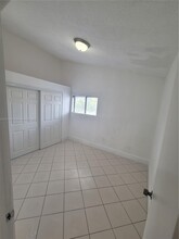 4480 NW 185th St in Miami Gardens, FL - Building Photo - Building Photo