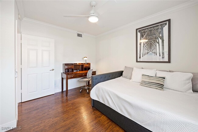 property at 5455 Worthington Ln