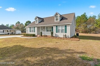 558 Wiregrass Rd in Rockingham, NC - Building Photo - Building Photo