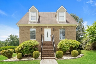 2012 Russet Meadows Ct in Hoover, AL - Building Photo