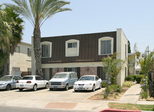 Idaho Street Apartments in San Diego, CA - Building Photo - Building Photo