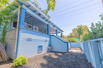 1911 P St in Sacramento, CA - Building Photo - Building Photo