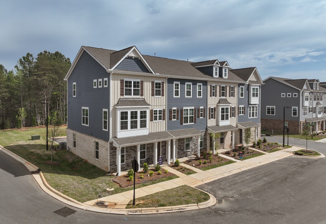 Waterstone in Sherrills Ford, NC - Building Photo