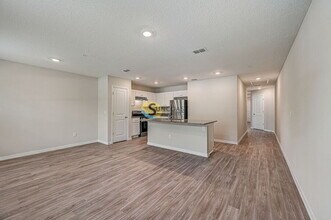 9532 Hood Rd in Jacksonville, FL - Building Photo - Building Photo