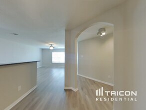 531 Douro in Crosby, TX - Building Photo - Building Photo