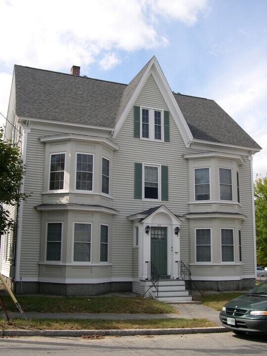 314 Jewett St in Manchester, NH - Building Photo