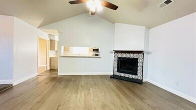 813 Sandhurst Dr in Plano, TX - Building Photo - Building Photo