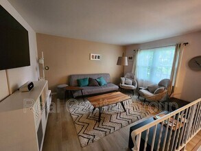 44 Upper Hillcrest Ave in Albany, NY - Building Photo - Building Photo