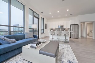 Tapestry West Apartments