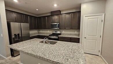 503 Granite Arch St in Las Vegas, NV - Building Photo - Building Photo