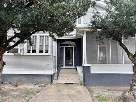 7726 S Claiborne Ave in New Orleans, LA - Building Photo