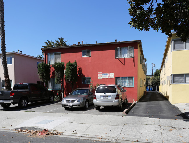 3761 S. Barrington Ave in Los Angeles, CA - Building Photo - Building Photo