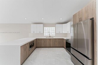 9940 SW 155th Ave in Miami, FL - Building Photo - Building Photo