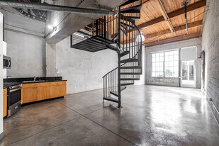 WM Lofts in Los Angeles, CA - Building Photo