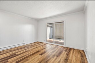 917 E Indiana Ave in Spokane, WA - Building Photo - Building Photo