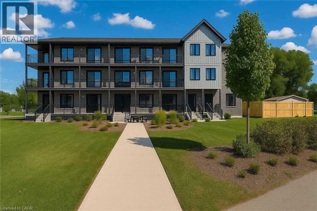 721 Franklin Blvd in Cambridge, ON - Building Photo
