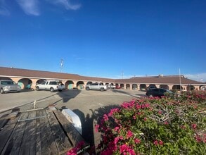 Parker's Last Resort in Parker, AZ - Foto de edificio - Building Photo