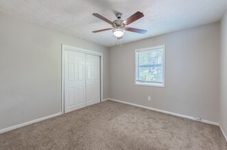 Alcovy Terrace in Covington, GA - Foto de edificio - Interior Photo