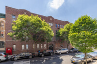 246 Cornelia St in Brooklyn, NY - Foto de edificio - Building Photo