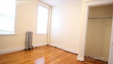 520 Cambridge St-Unit -4 in Boston, MA - Building Photo - Building Photo