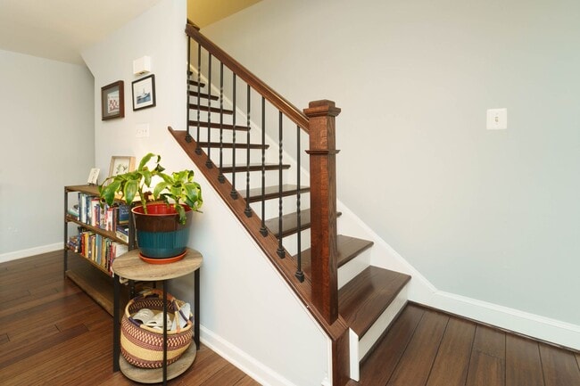 6224 Capella Ave in Burke, VA - Building Photo - Building Photo