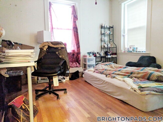 property at 9 Egremont Rd