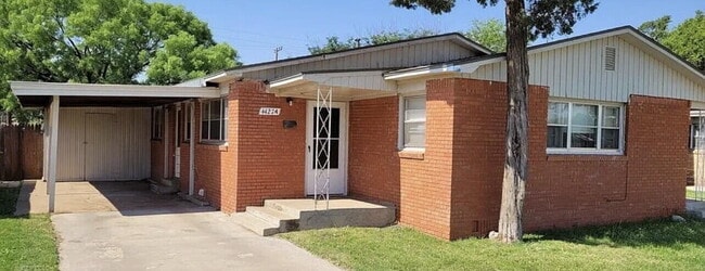4427 31st St in Lubbock, TX - Foto de edificio - Building Photo