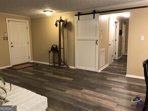 511 Collins Ave in Centerville, GA - Building Photo - Building Photo