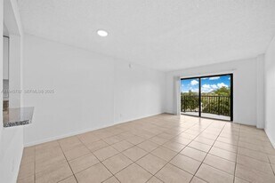 2611 NW 56th Ave in Lauderhill, FL - Building Photo