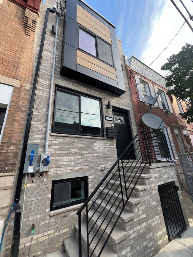 property at 2127 Sigel St
